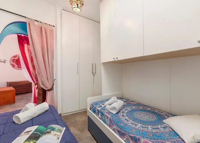 Like A Dream In - Happy Apartamento